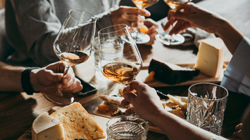 media/image/Weinprobe-Weincafe.png